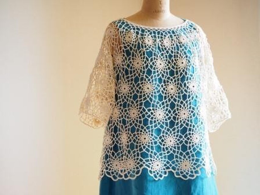 アイリッシュリネン×コットンの丸モチーフプルオーバー