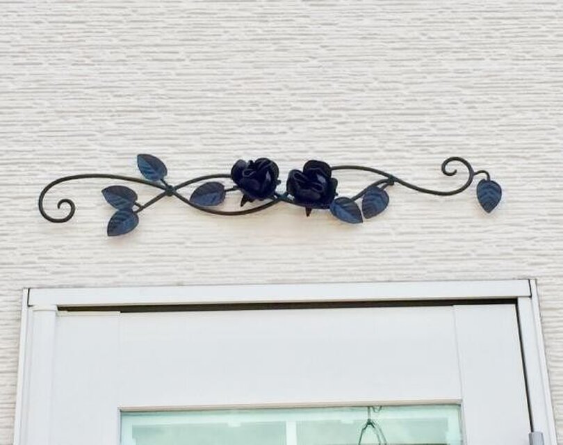 薔薇の壁飾り アイアン ブラック 国産 鉄製 窓飾り ローズ ウォール