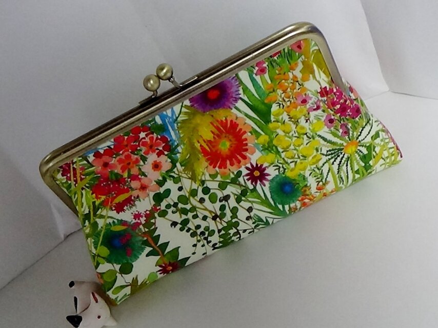 受注作成　リバティ　がま口コスメポーチ　トレスコ