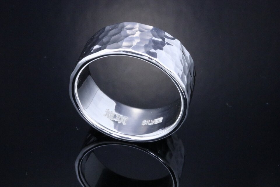 指輪 メンズ : 丸 鎚目 槌目 リング 10mm幅 シンプル シルバーリング