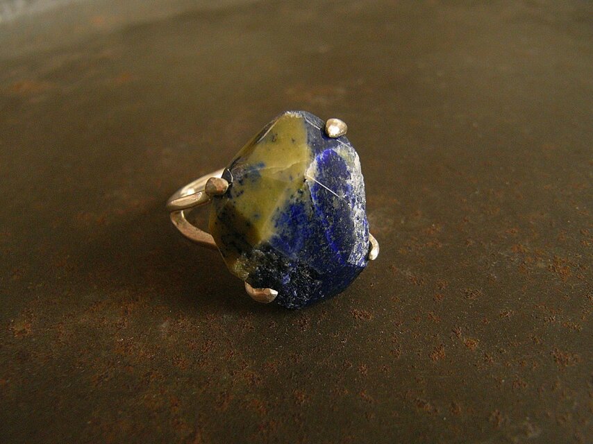 ラピスラズリ　リング　２