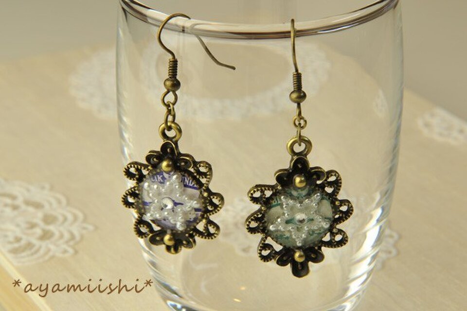 インドネシアの切手で作ったピアス