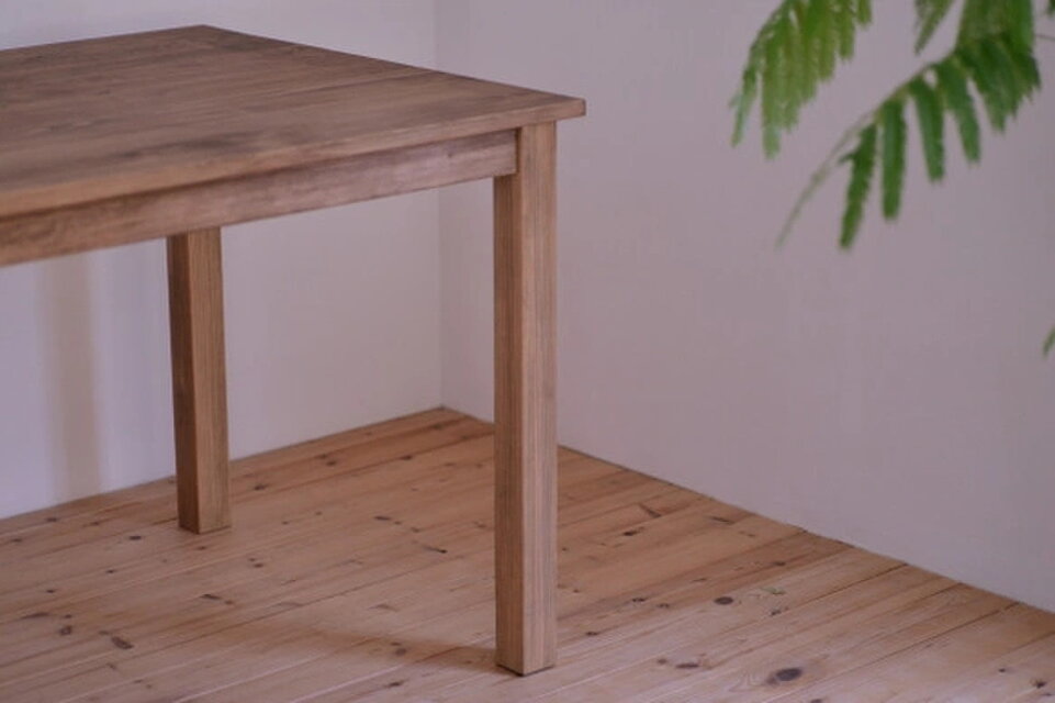 国産ひのき無垢材 テーブル・アンティーク仕上げ | iichi 日々の暮らし