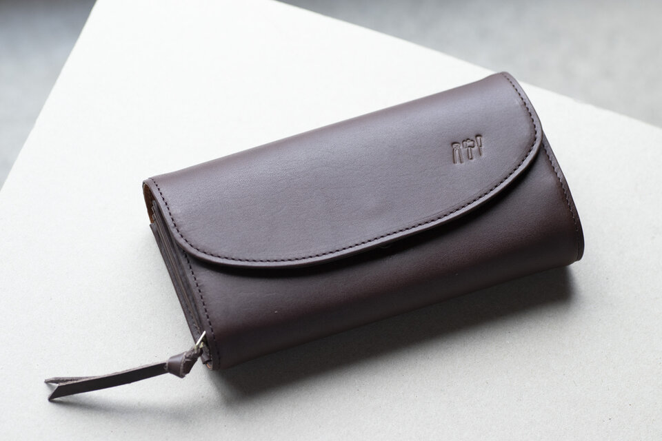 姫路産アラバスタレザー　マチの大きいお財布　本革　チョコ　じゃばら　長財布　aw-10hn