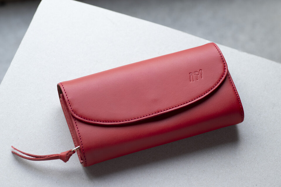 姫路産アラバスタレザー　マチの大きいお財布　本革　レッド　じゃばら　長財布　aw-10hn