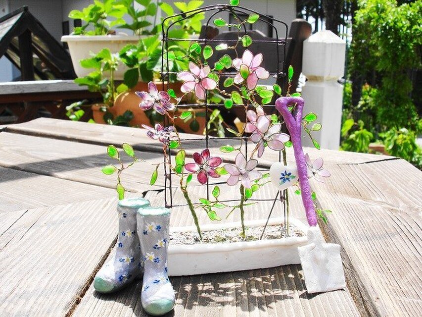 クレマチス花壇（ミニチュアガーデン）