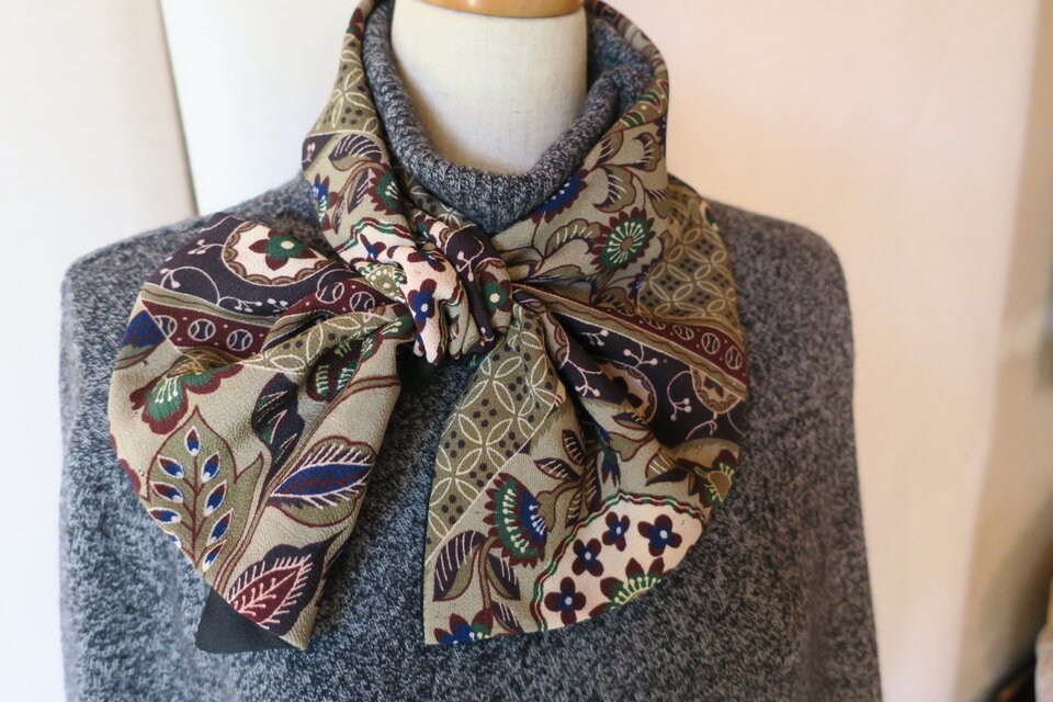 縮緬　リバーシブル変わりスカーフ