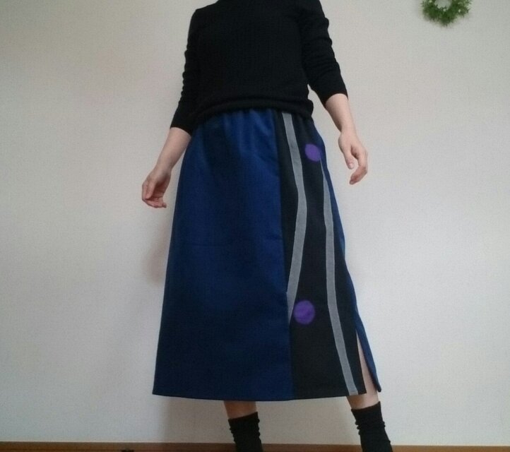 冬ブルー冬支度のコーデュロイロングスカートウエストゴム