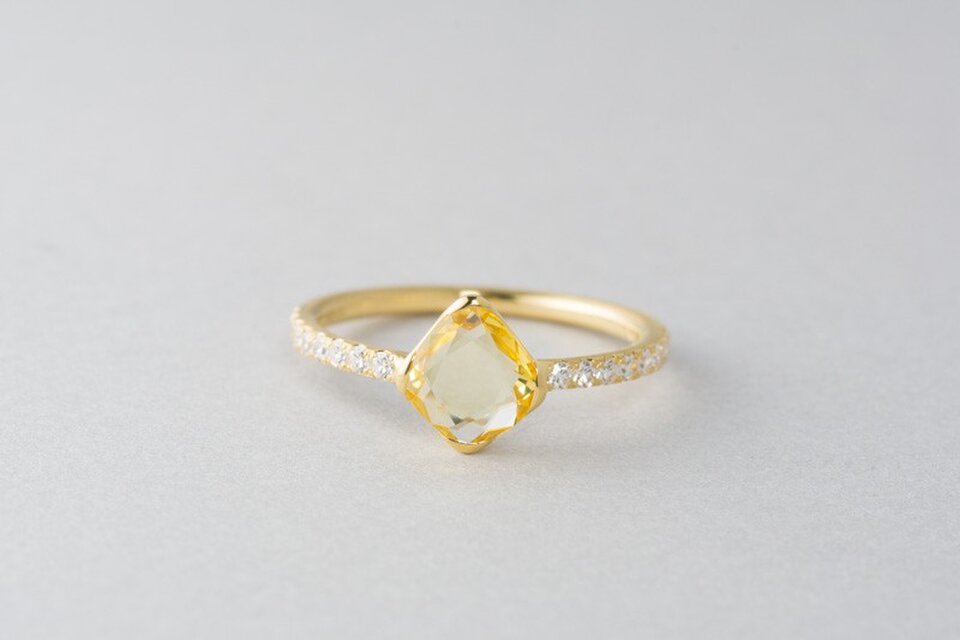 Rohmer イエローサファイアダイヤモンドリング