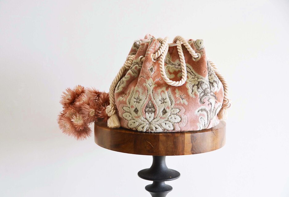 新色♪ ベニスマリンバッグ ピンク 2way使いも◎ きらめくピンク カラバリも豊富に！