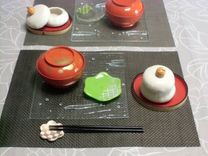 ガラスのプレート＊水面