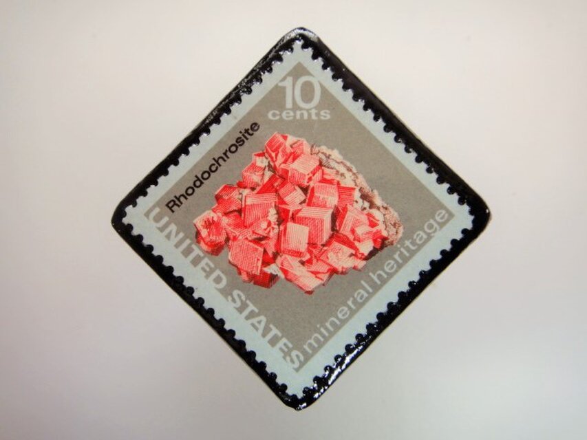 アメリカ　鉱物切手ブローチ 3108