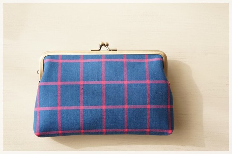 ■がま口スクエア通帳ケース / ウィンドウペーン・ネイビー■