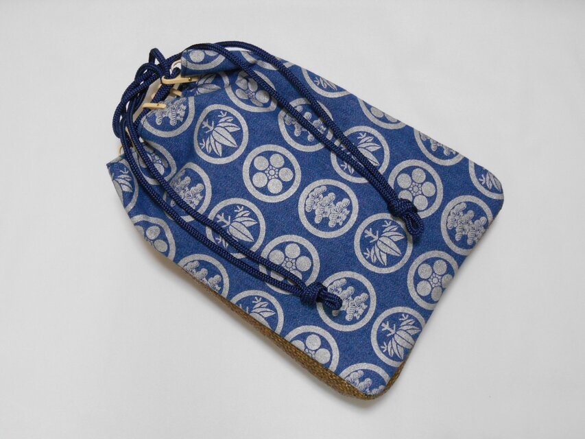 デニム地製　信玄袋　合切袋　家紋松竹梅　銀　　　