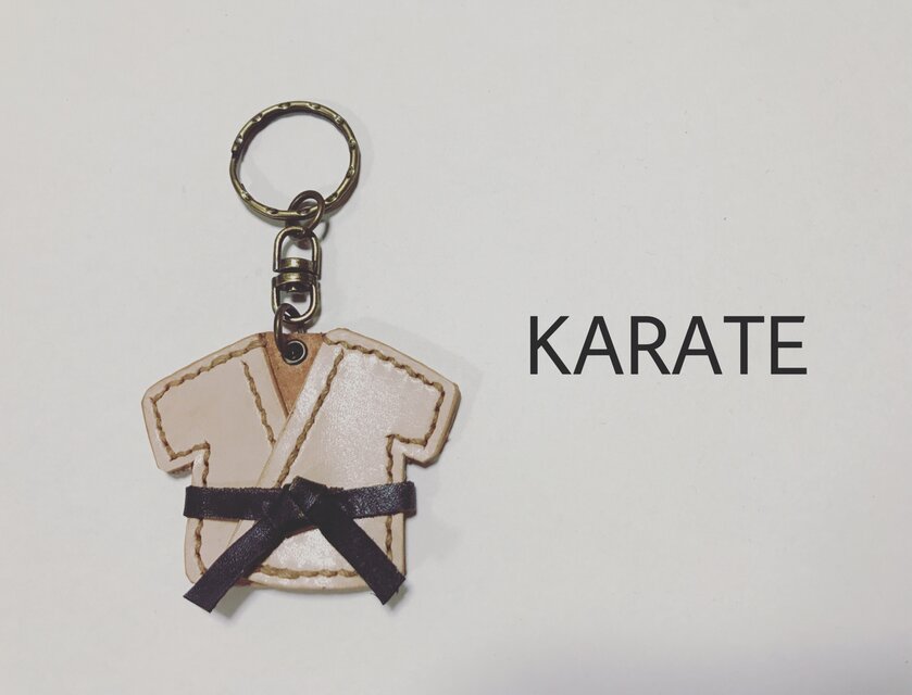 受注製作□空手□KARATE□キーホルダー□レザー□名入れ□選べるカラー