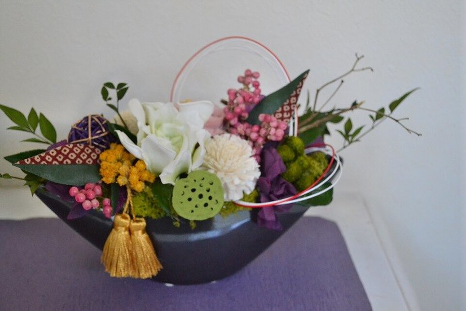 ClayArt】受注作品＊クレイフラワーで迎えるお正月締飾り