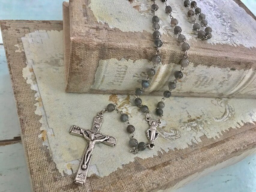 ラブラドライトのロザリオ