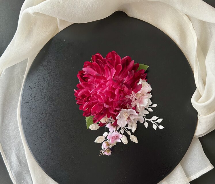 成人式・結婚式・卒業式・大輪マムのヘアアクセサリー