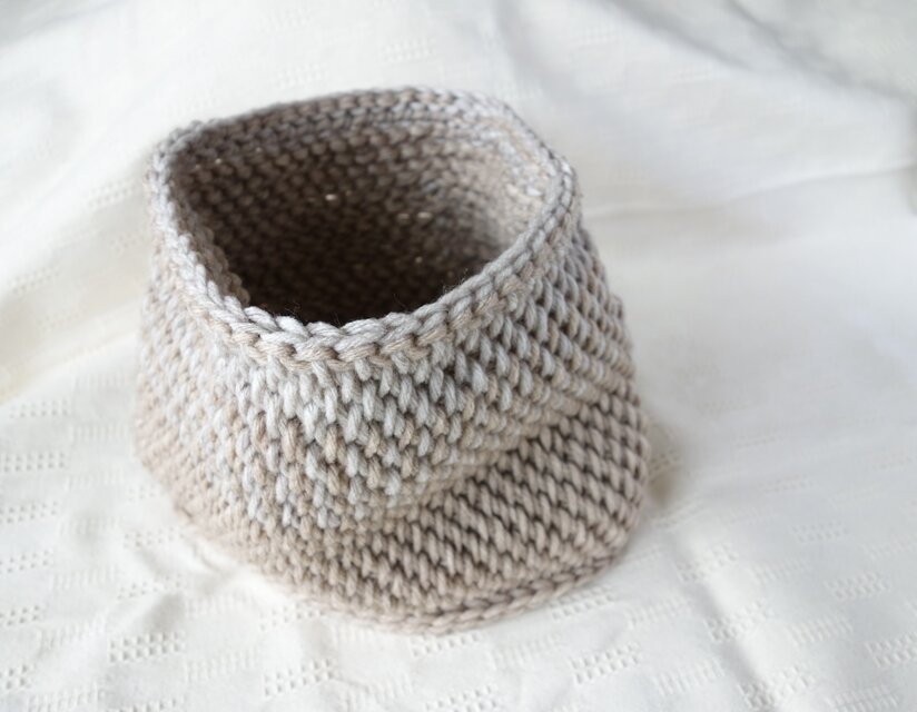 アフガン編みスヌード / beige