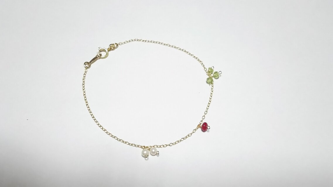 レッドスピネル ペリドット 淡水パールのブレスレット