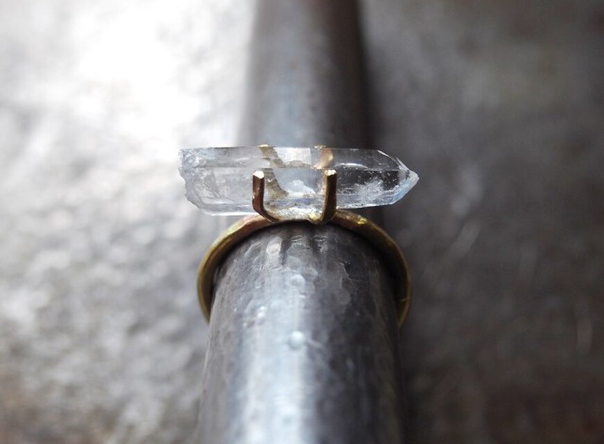 [一点物]原石のクォーツのリング