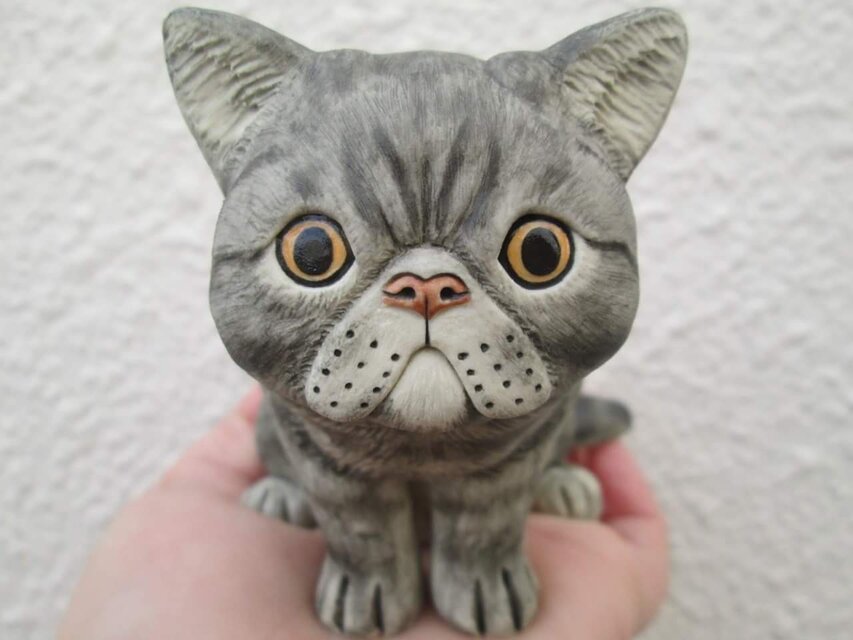 ＊ご予約品＊エキゾチックショートヘアの置物