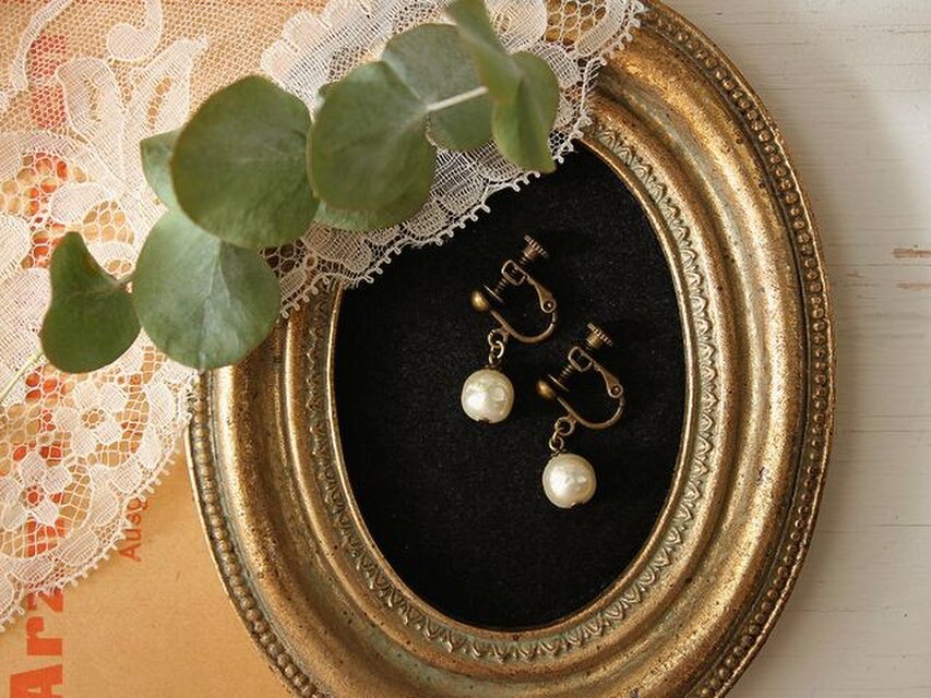 復刻バロック・ガラスパール　ひとつぶ イヤリング