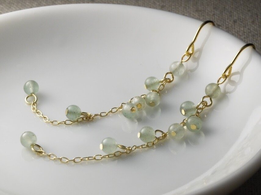 グリーンアベンチュリンのロングピアス