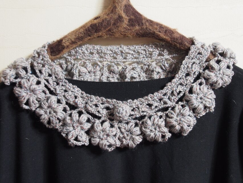 *ざっくりモチーフのティペット*　グレー×ラメ