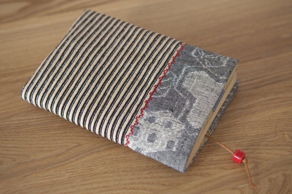 ブックカバー（くったりタイプ）　ボーダー＆テトラポット