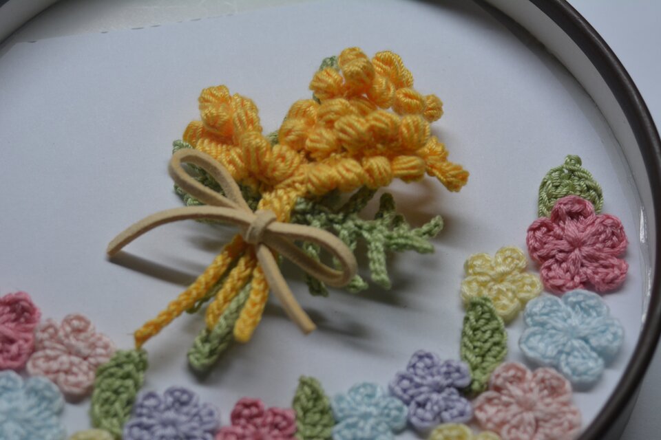 ミモザのコサージュ