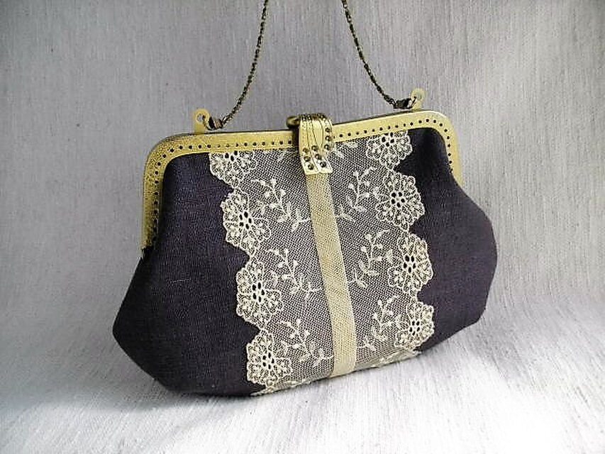 アンティークレース＆パープルリネンがま口バッグリーフ