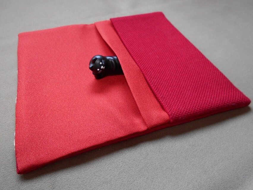こぎん刺し*懐紙入れ*赤ベージュ千鳥 | iichi 日々の暮らしを