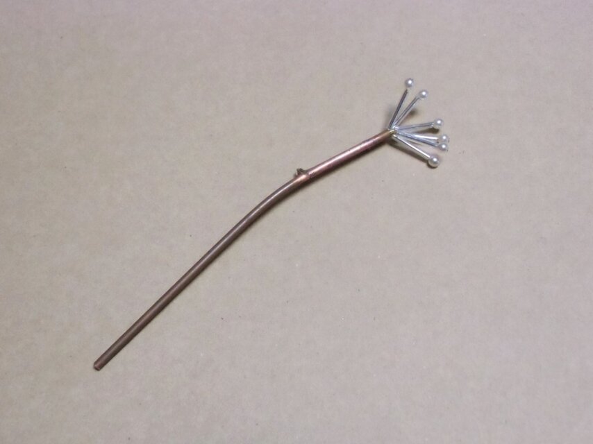 お花のブローチ