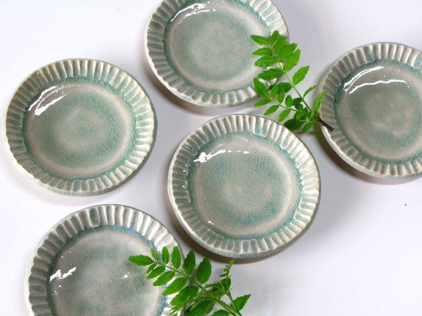 焼きたて！ぎざぎざふちの小皿ＮＯ.2