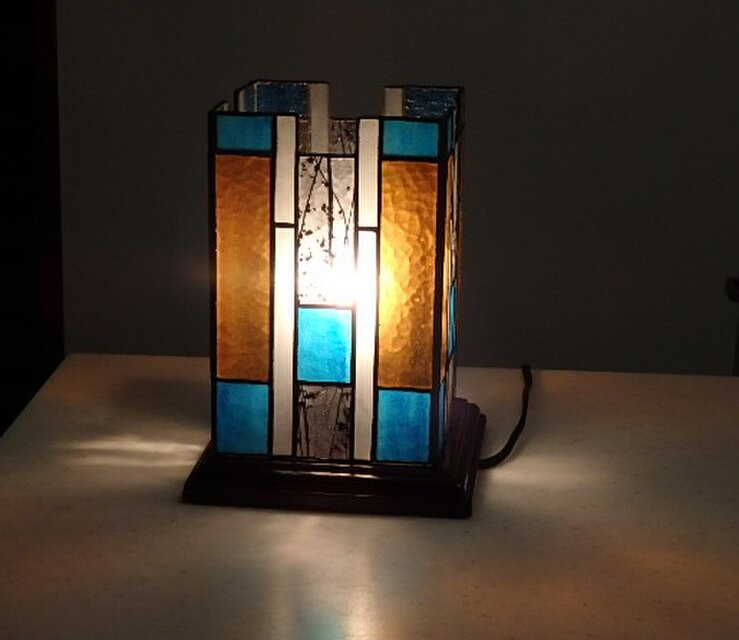 ステンドグラス　アクセントランプ　「雅」