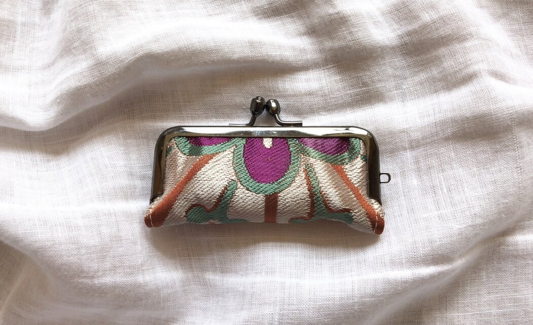 印鑑ケース アンティーク茶系帯地・1