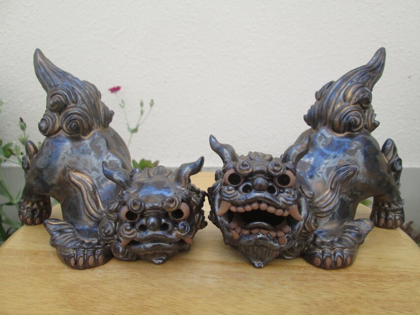 ＊ご予約品＊ホーヤ―シーサー（金ラスター）