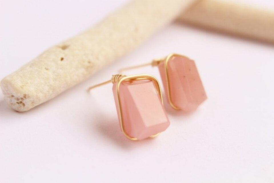 グァバクォーツ　Wire　ピアス