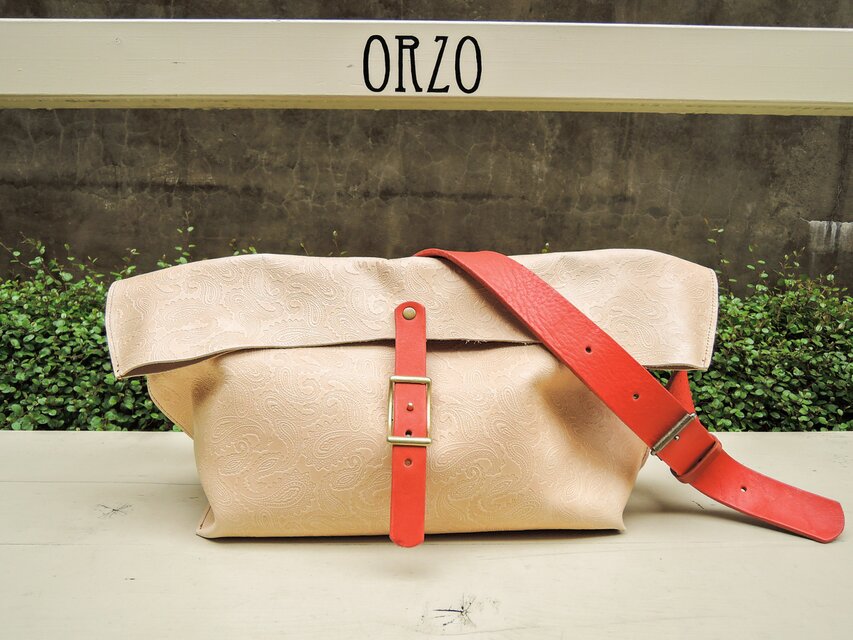 神戸 ORZO ショルダーBAG メッセンジャー(M) キャメル OR320M | iichi