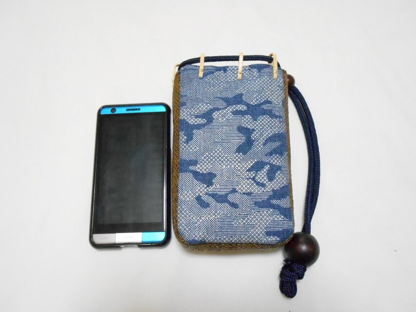スマホケース　煙草入れ　ポーチ　デニム地製　カモフラ　迷彩　銀　