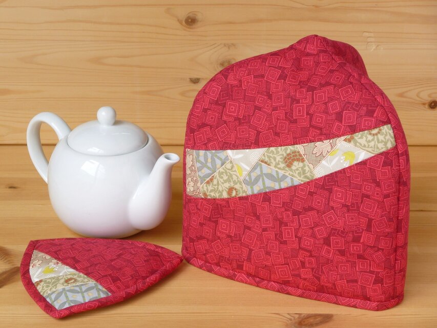 三角ティーコージーとマットのセット ～マダム・ソヴァージュは人見知り～
