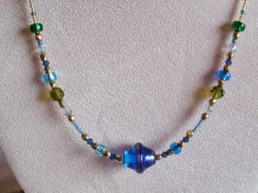 チェコランプビーズのネックレス（青）