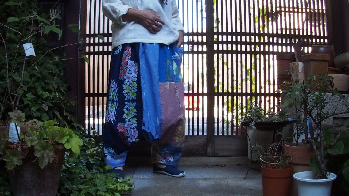 ゆかたリメイク☆レトロ柄浴衣をパッチ＆パッチふんわりおとなのサルエルパンツ