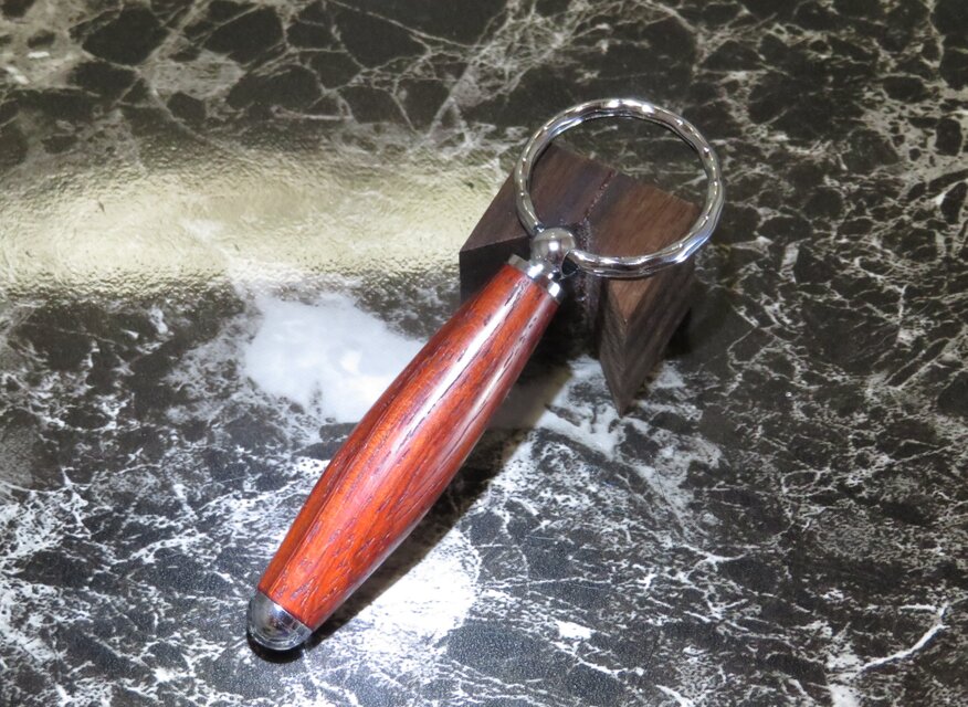 銘木パドウクで作った手作りキーホルダー・キーリング