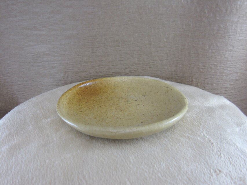 陶器 曲がりせんべい小皿（２枚セット）　油揚げ黄