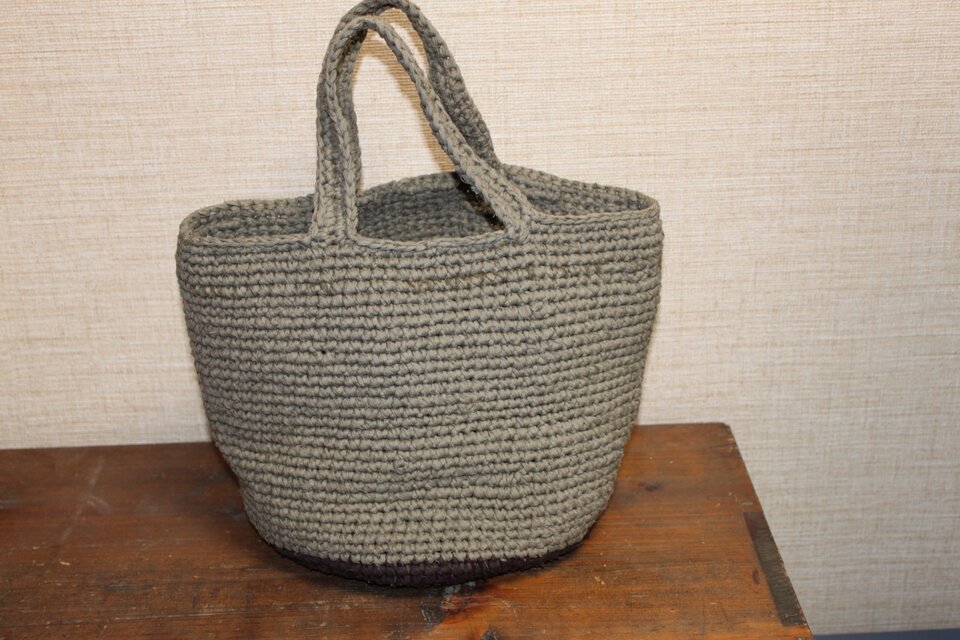 トートバッグ　裂き編み