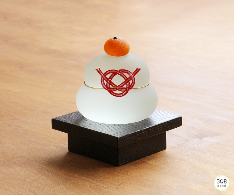 しっとりガラスの鏡餅　黒