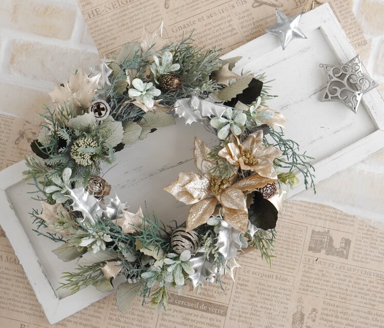 ポインセチアのクリスマスリース　アッシュグリーン