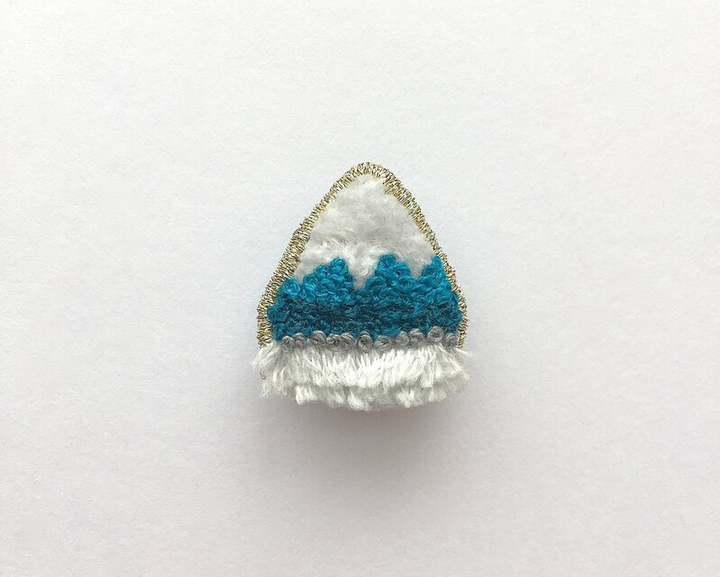 ニュー富士山 - ブローチ